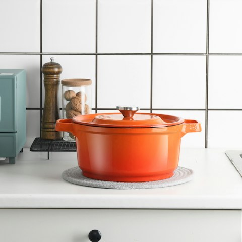 Cast iron casserole